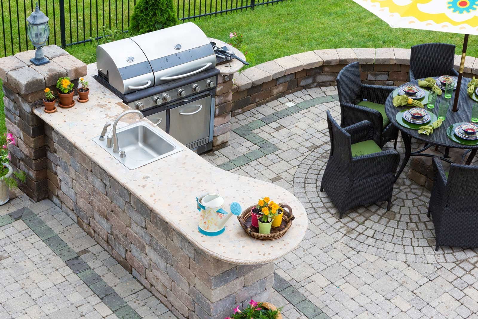 Unique Outdoor BBQ Area Ideas