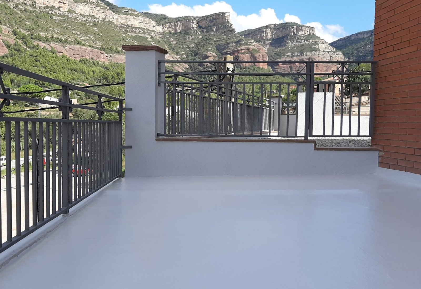 6 balco elastodeck despres • Best Maintenance and Repair Company in Dubai