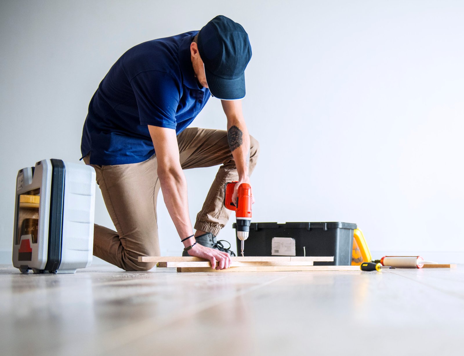 5 Ways Expert Handyman Services Save You Time & Money